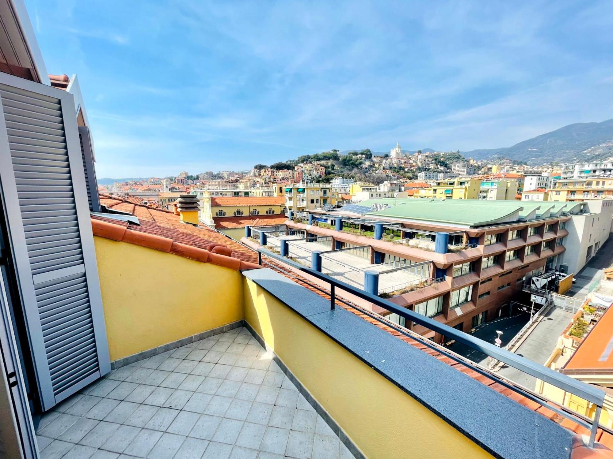 Centro Immobiliare Flagships Apartments Sanremo Eksteriør bilde